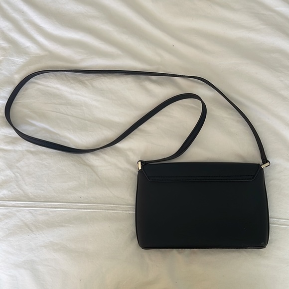 Small kate spade crossbody - Picture 3 of 4